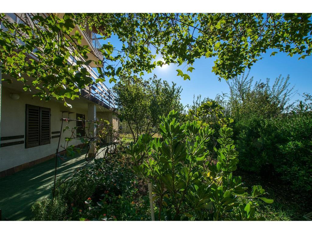 Apartments Velebit Starigrad Paklenica Zewnętrze zdjęcie