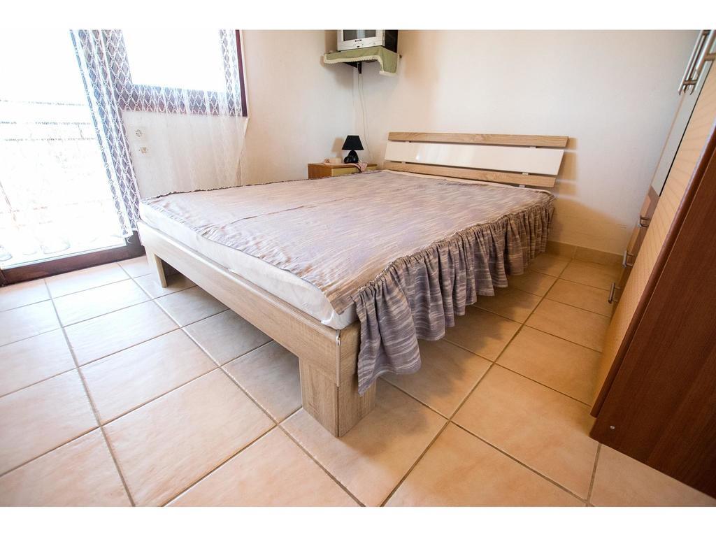 Apartments Velebit Starigrad Paklenica Zewnętrze zdjęcie